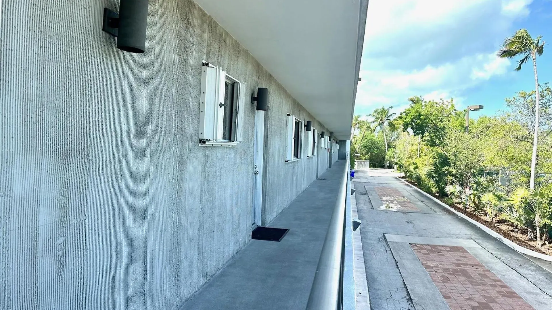 Apartment Beautifully Renovated Summer Of 2020 Come And Enjoy This Lovely Unit Key West United States