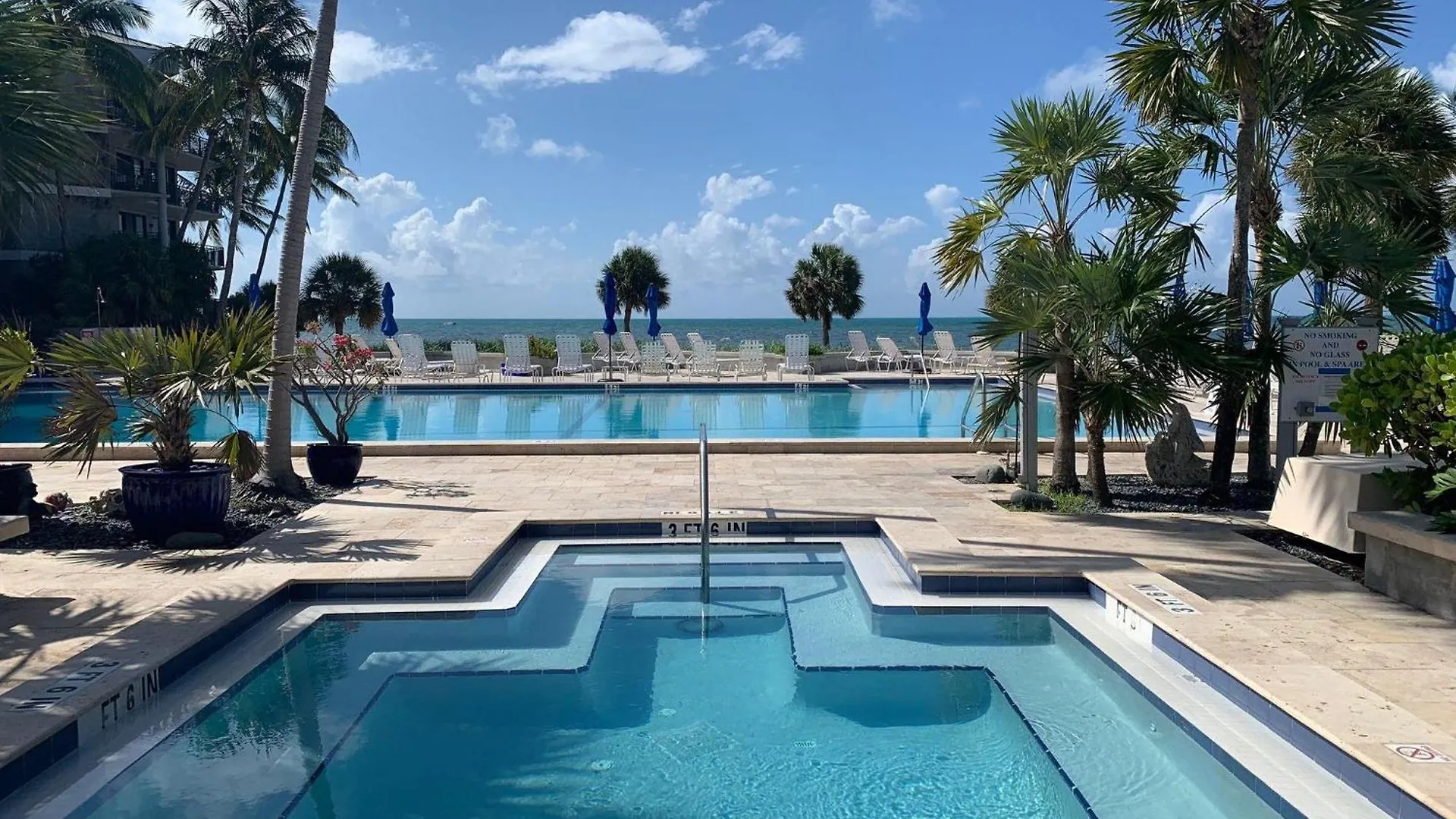 Apartment Beautifully Renovated Summer Of 2020 Come And Enjoy This Lovely Unit Key West