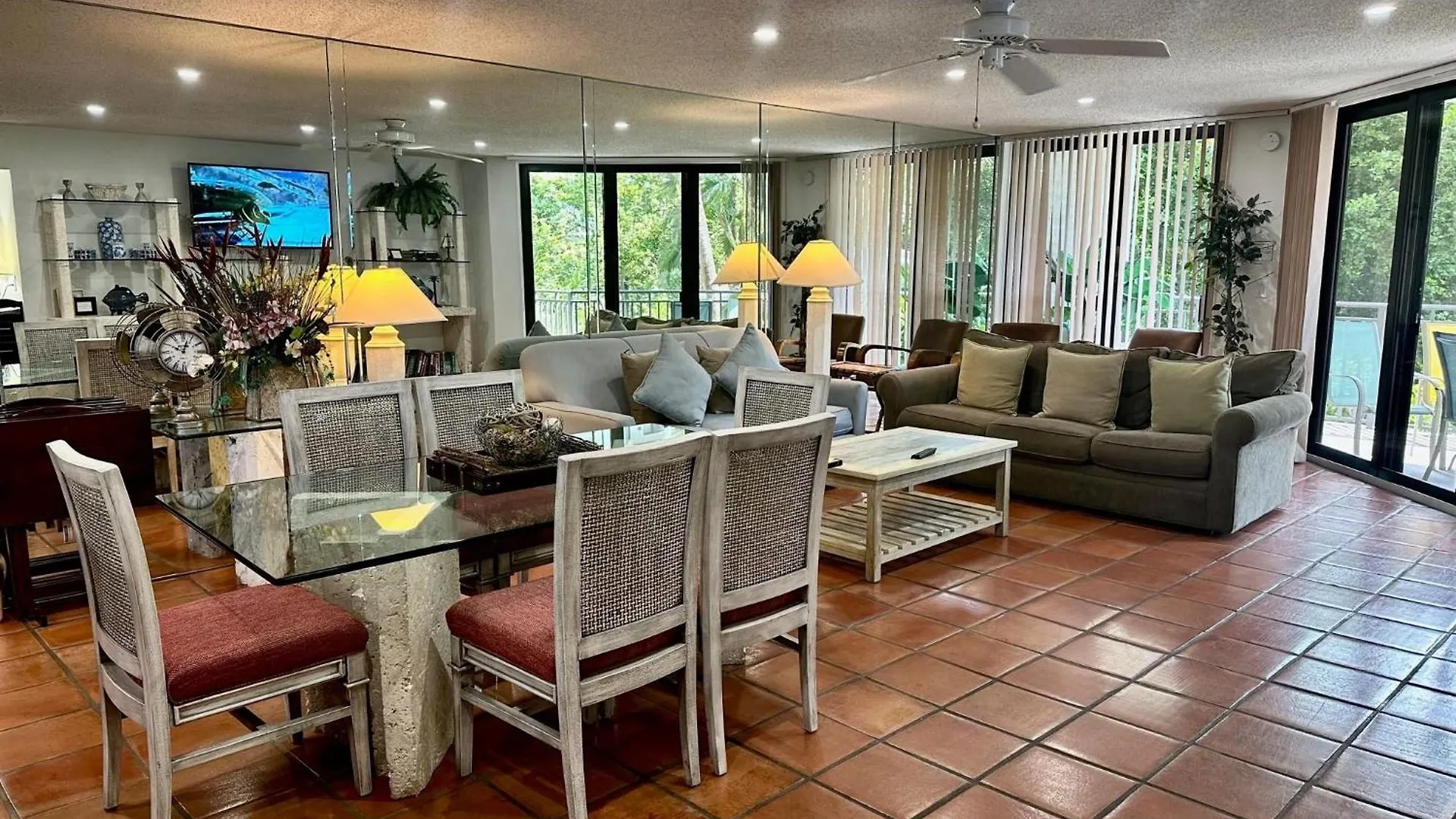 Beautifully Renovated Summer Of 2020 Come And Enjoy This Lovely Unit Key West Stati Uniti